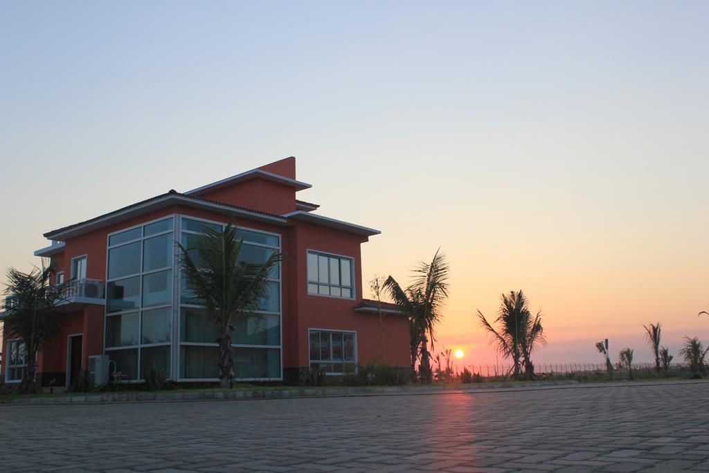 Golden Peacock Resort Hotel Бейра Номер фото