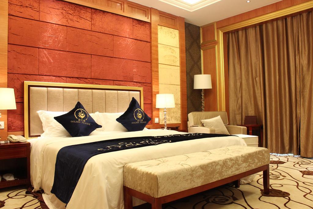 Golden Peacock Resort Hotel Бейра Номер фото