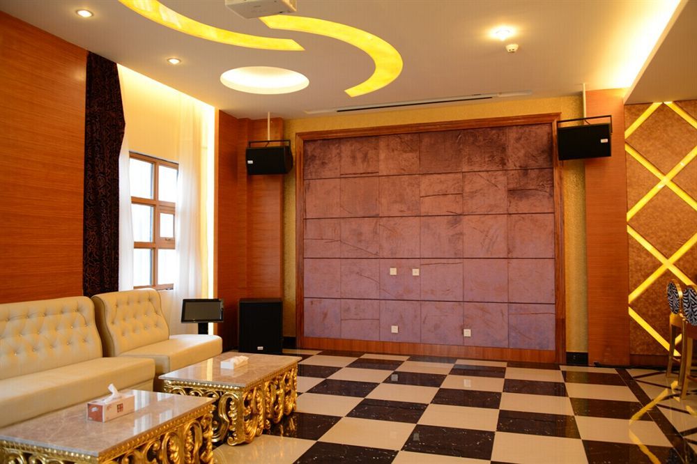 Golden Peacock Resort Hotel Бейра Экстерьер фото