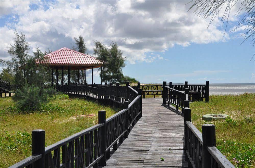 Golden Peacock Resort Hotel Бейра Экстерьер фото